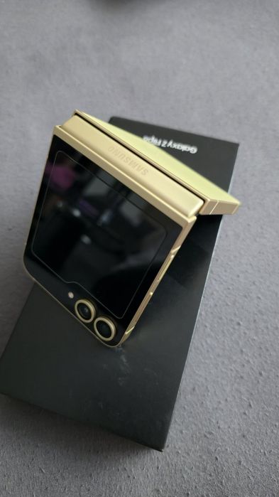 Samsung Galaxy Z  flip 6