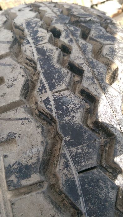 roata 10.00/20" 8 prezoane camion/remorca