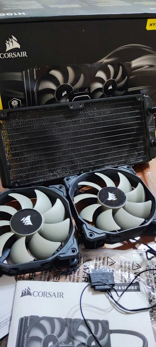 Водно охлаждане Corsair H100x за процсори AMD/INTEL