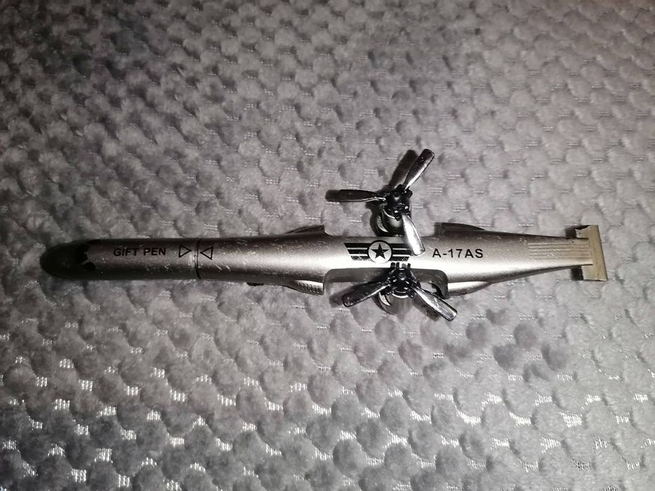 Химикалка играчка