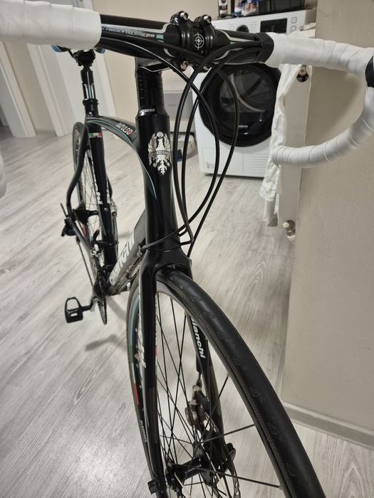 Bicicleta cursiera BIANCHI Impulso,frane disc,2x11v, shimano 105