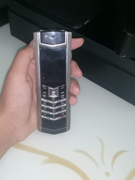 Vertu signature RM-266V нархини келишамиз