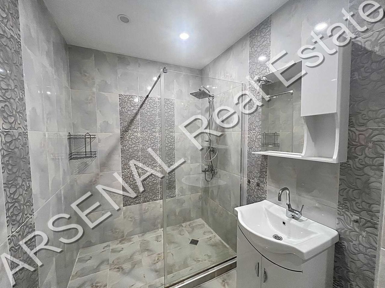 Дава се под наем Двустаен апартамент в София, Кръстова вада - 80 кв.м за 650 € - Снимка #7