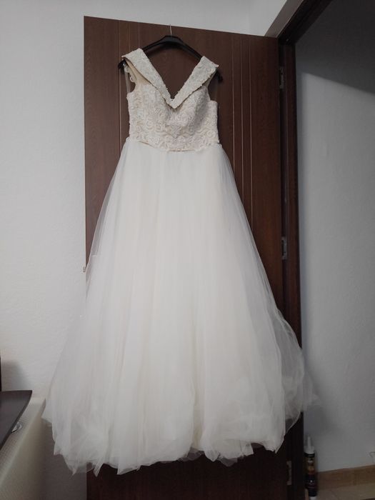 Vând rochie mireasă