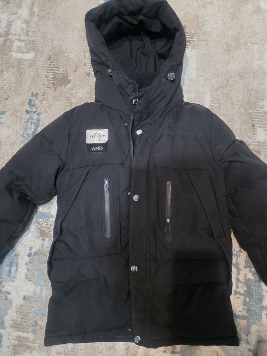 Продам зимнюю куртку рост 134-146 на мальчика