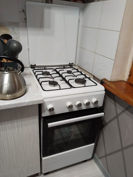Газ плита в хорошем состояние