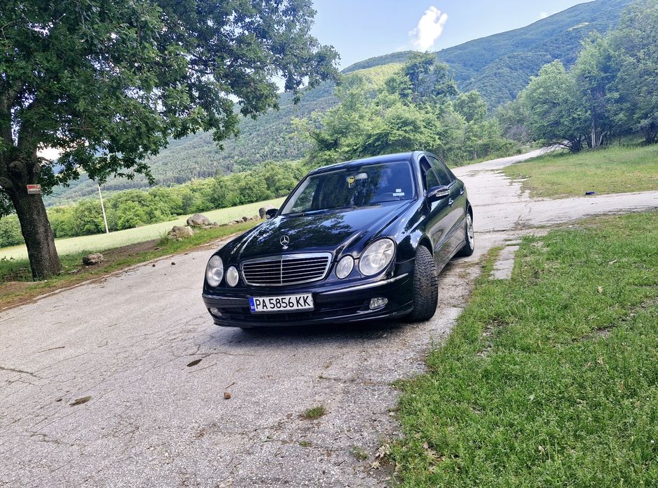 Мерцедес  Е class w211 Avangarde