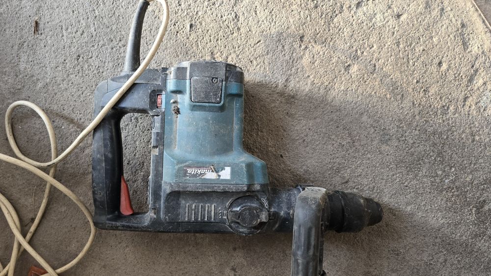 Ciocan rotopercutor Makita hr4500c