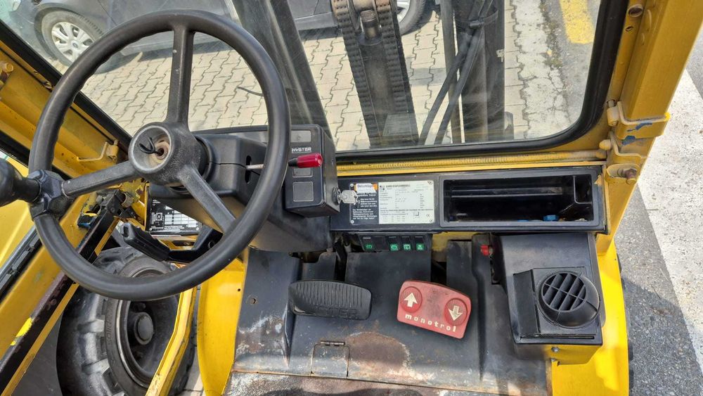 Vând urgent Stivuitor Hyster H3.00XM 3 tone,Triplex, 1997, ISCIR , Gaz