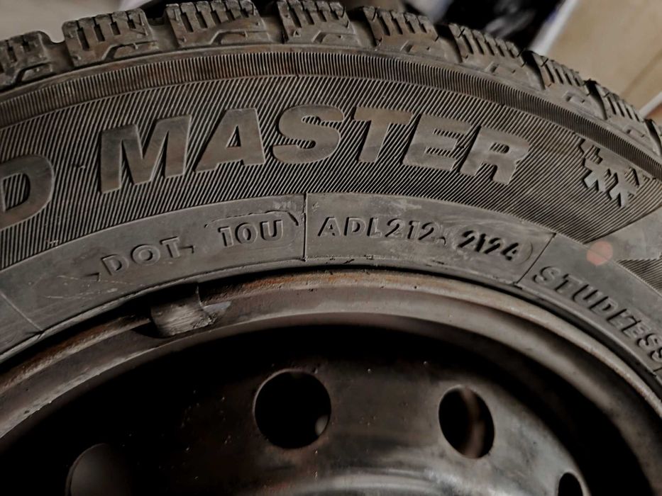 Метални джанти 15 цола със зимни гуми