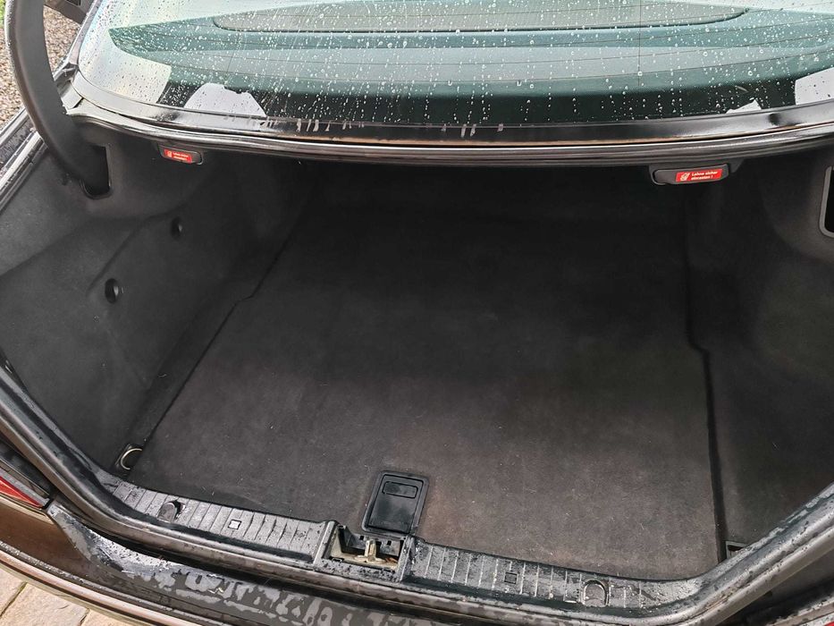 MERCEDES E 220 de vanzare- 2750 Euro