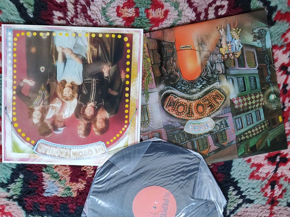 грамофонни плочи Бийтълс Стиви Уондър Джон Ленън Би Джийс Пинк Флойд