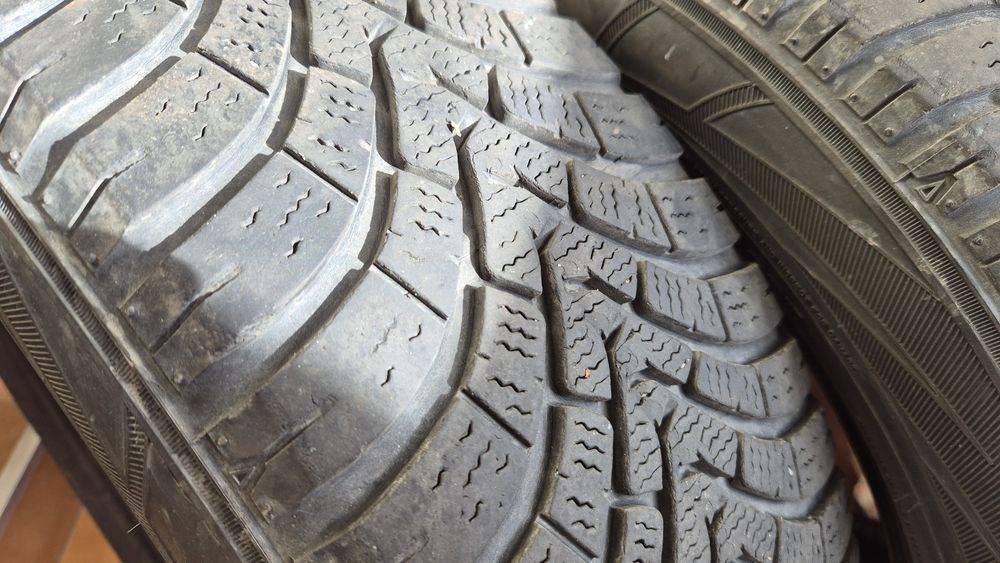 Anvelope iarna 185/65 R15