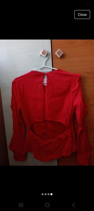 Bluză nouă goală la spate