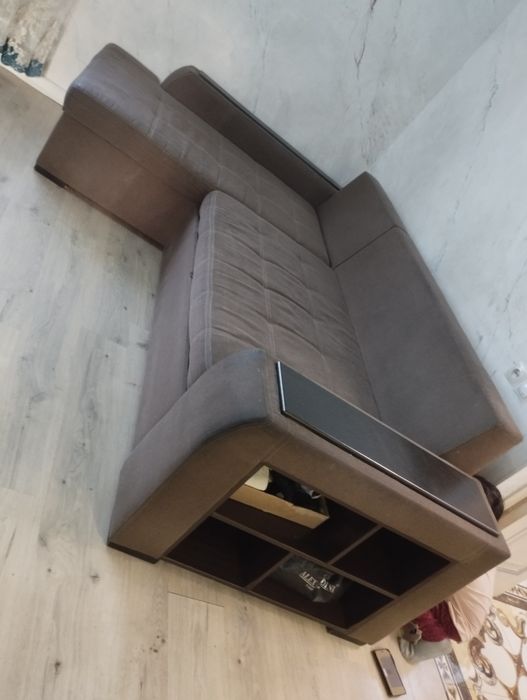 Гостиный диван б/у