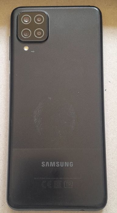 Samsung  A12 xotira 32gb xolati yaxshi chixol bor