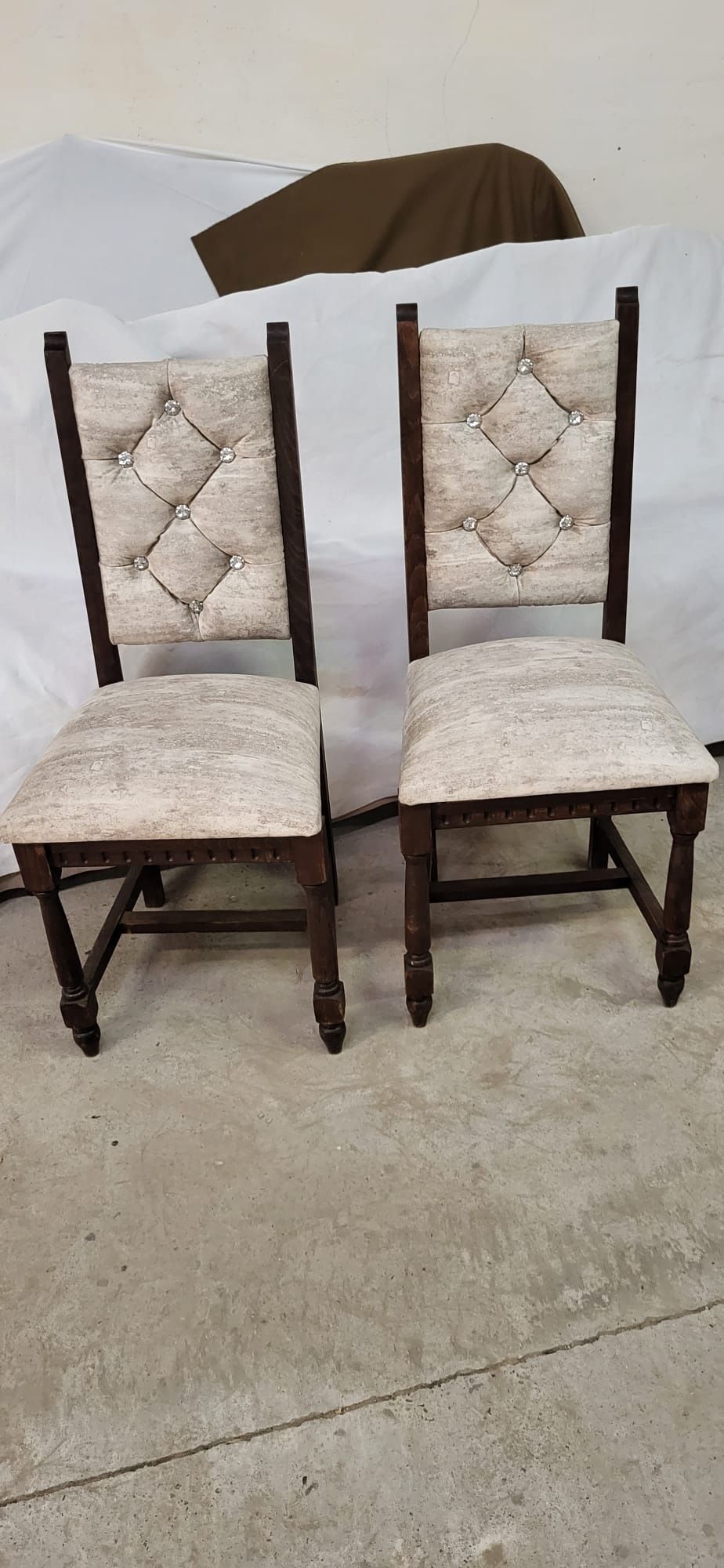 2 scaune tapițate lemn masiv