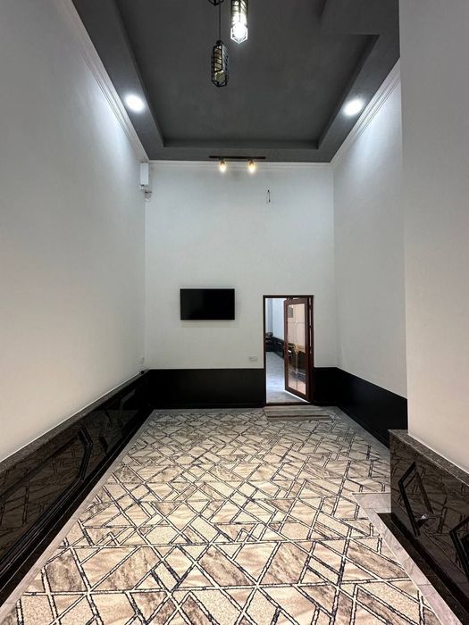 Срочно продаётся дом на земле с евро ремонтом площадью 2, 1-соток