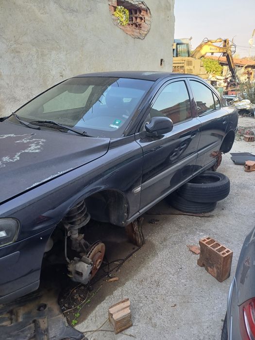 Волво S60 D5 модел 2004г на части