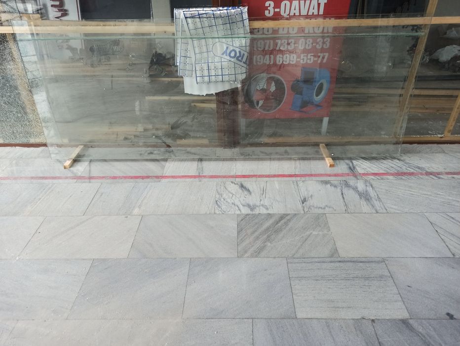 Kaloniy oyna boyi 2.94 eni 1.08