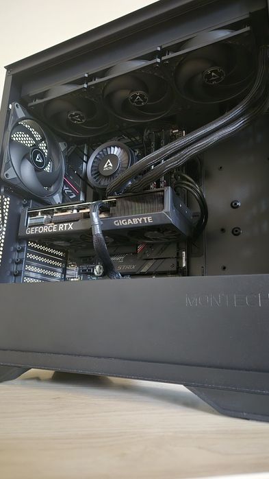 PC Ultra 2K RTX 4070 SUPER ~ AM5 ~ 32GB DDR5 ~ 2TB SSD