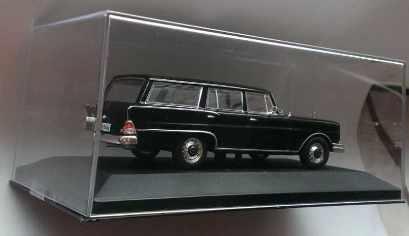 Macheta Mercedes-Benz 230 S Universal 1967 - Whitebox 1/43