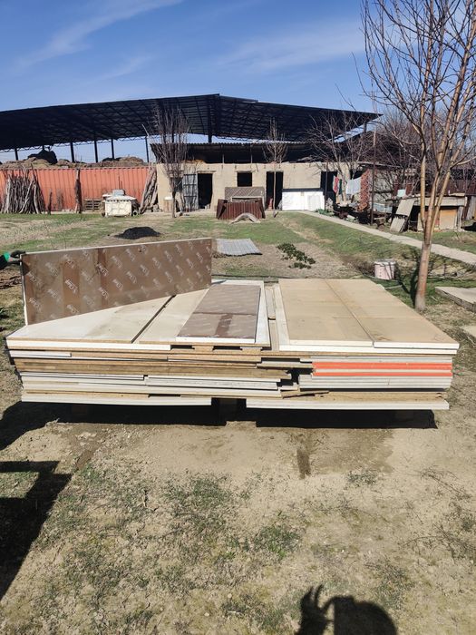 Материал разобранных мебели