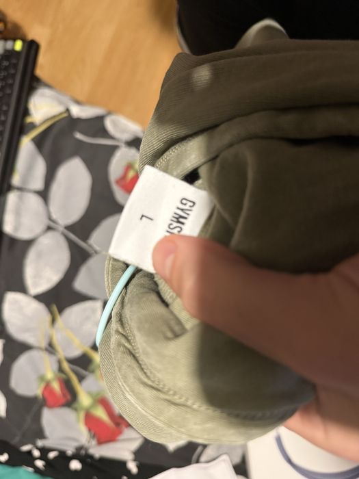 Gymshark Тениска и Суитчър