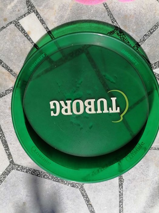 Рекламни табли за сервиране