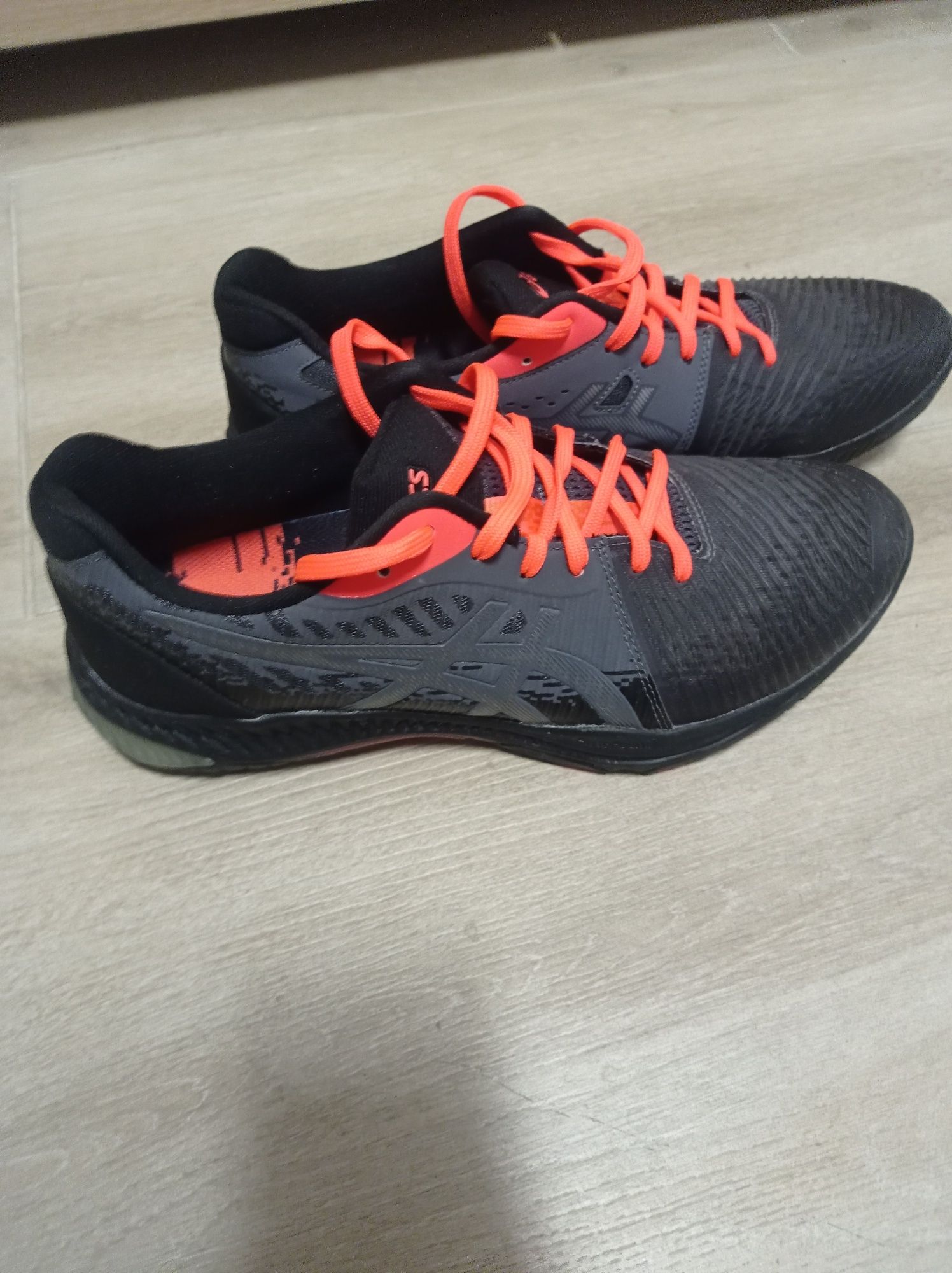 Asics Netburner Ballistic FF2L.E.