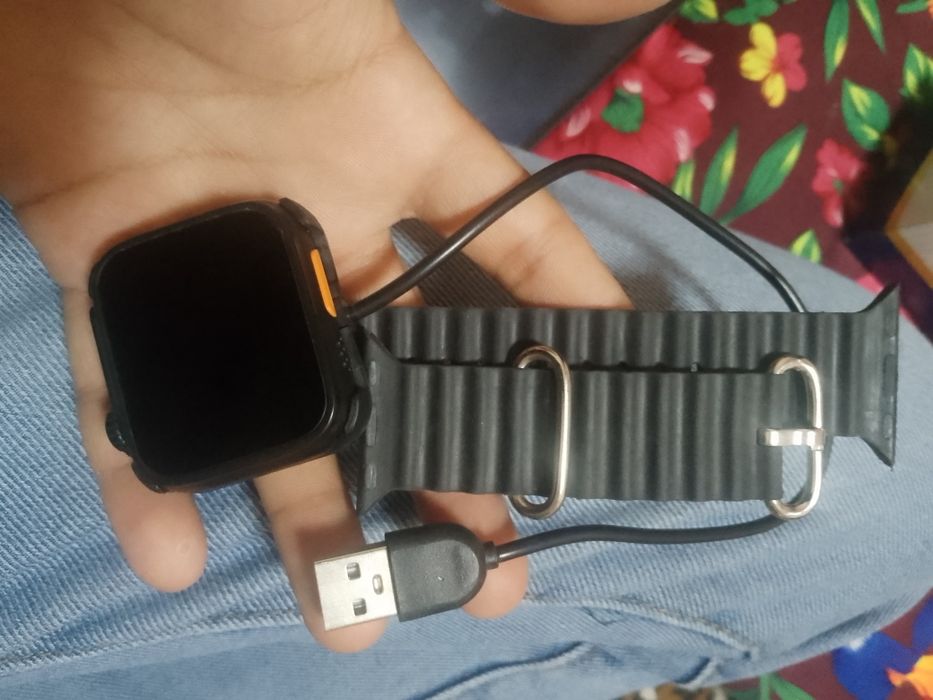 Hamma narsasi ishlaydi blutuzga ulangan holda musiqa eshitsa bòladi