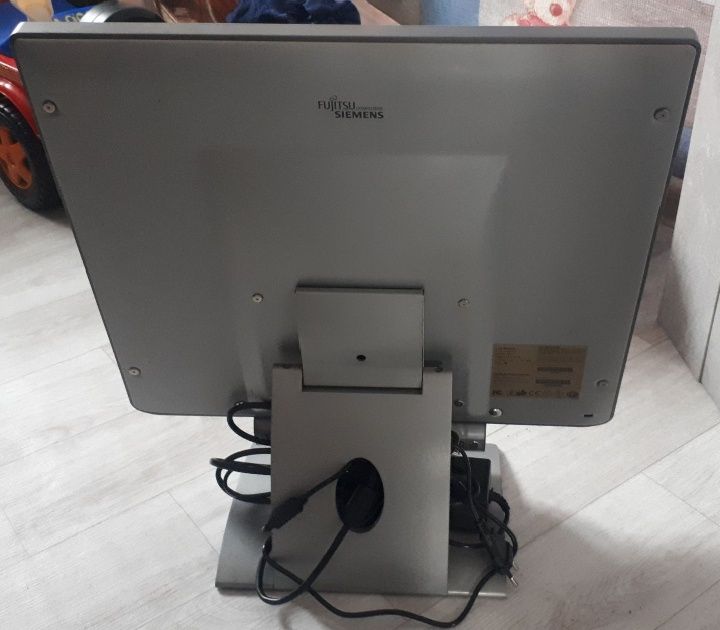 Монитор 17 квадрат