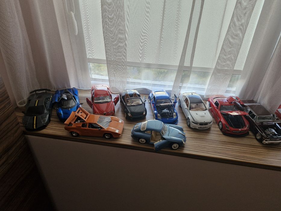 Колички в мащаб 1:24