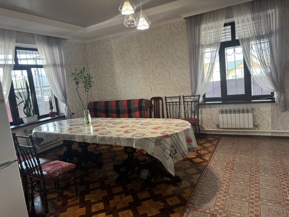 Частный дом , дом строили для себя . Есть все необходимое