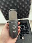 Студийный микрофон AKG - p220