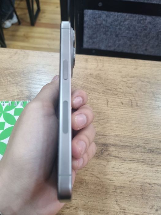 Iphone 15 pro LL/A 128 GB 89%