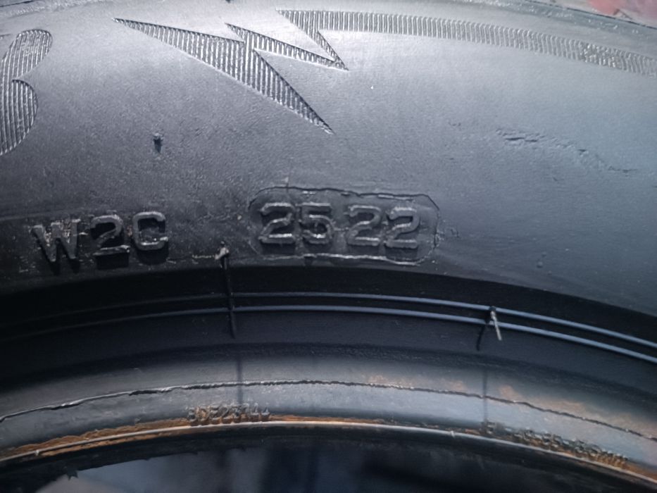175/65/15 Bridgestone Дот 2522