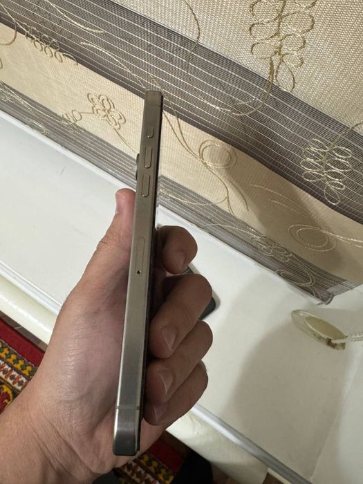 Продам iphone 15 pro Max 256