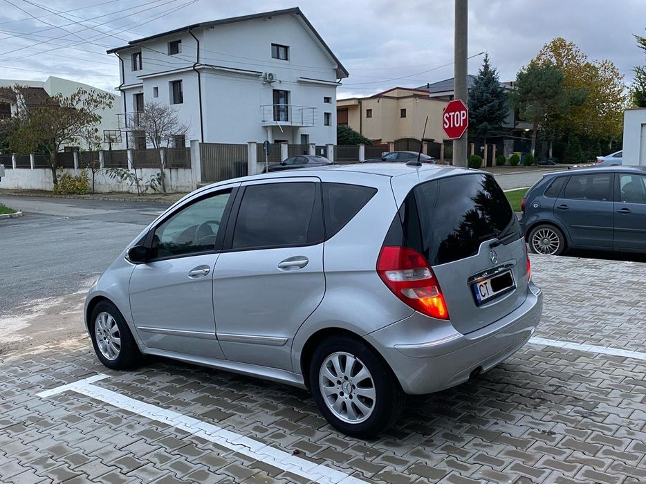 Vand Mercedes A150 Facelift 175000 km cutie automată