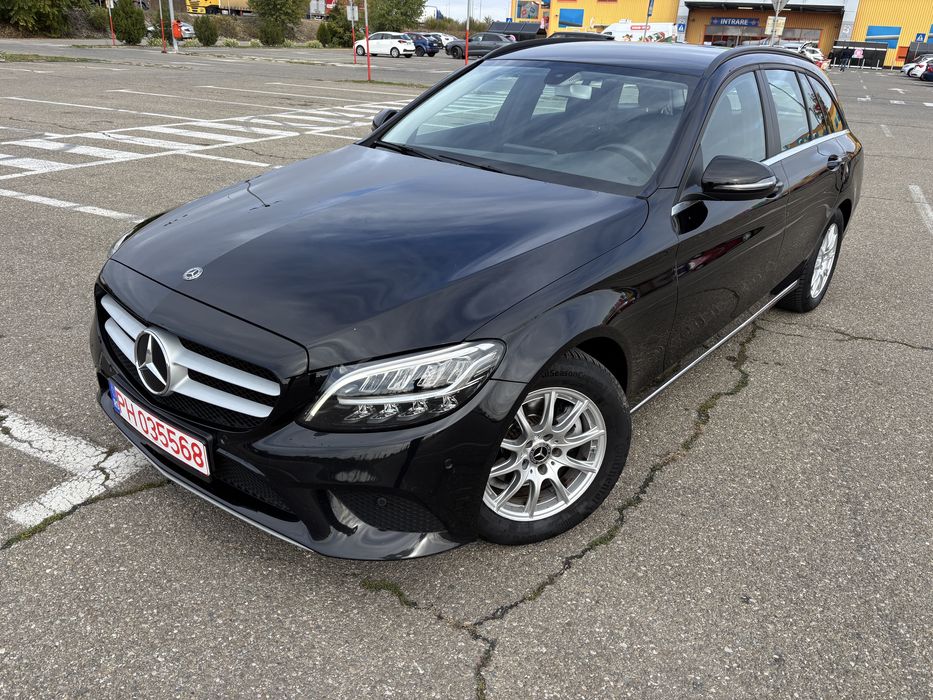 Mercedes-Benz C180 motorul de Mercedes 1600 cm 122 cai EURO 6 an 2020