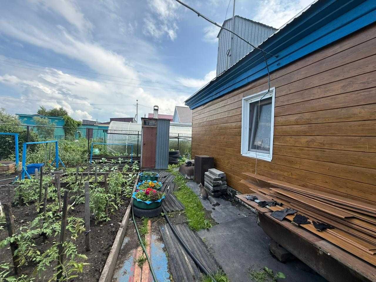 Продам бревенчатый дом в Рабочем посёлке (район Интерната )