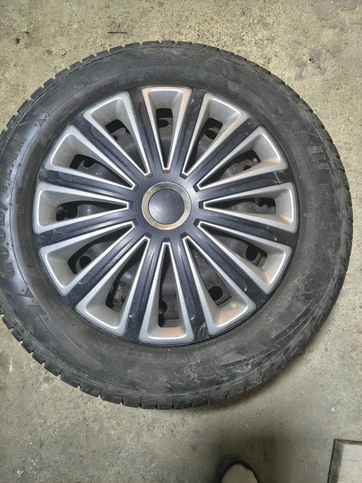 vand set jenti otel R16 si anvelope