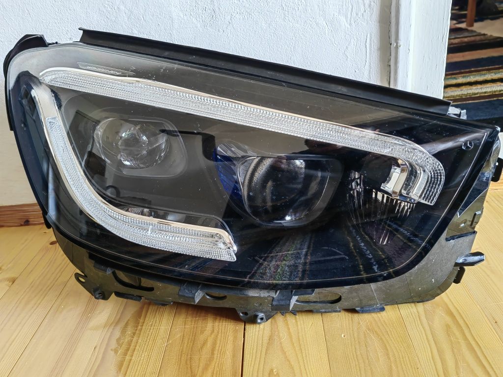 Фарове Mercedes GLC W253 Multibea/ Фар Mercedes GLA W253