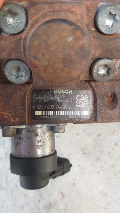 Pompa Inalta Nissan Qashqai 2.0 DCI cod 8200690744 an 2007 - 2015