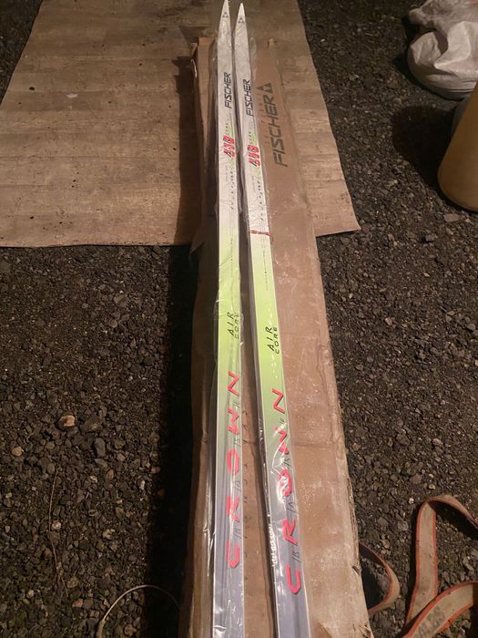 Продам лыжи фишер оригинал класика