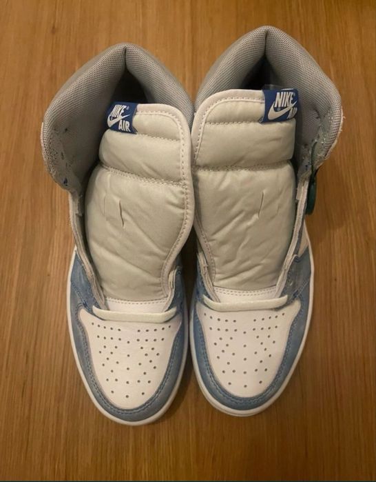 Jordan 1 Retro High Hyper Royal