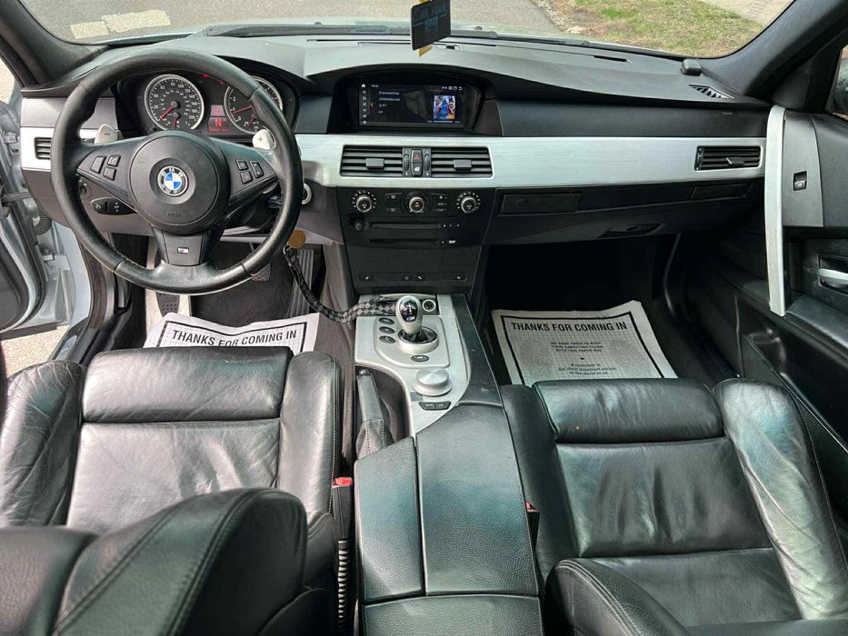 На части BMW E60, M5