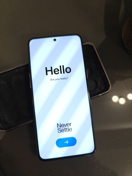 Oneplus 10T model 16 giga RAM