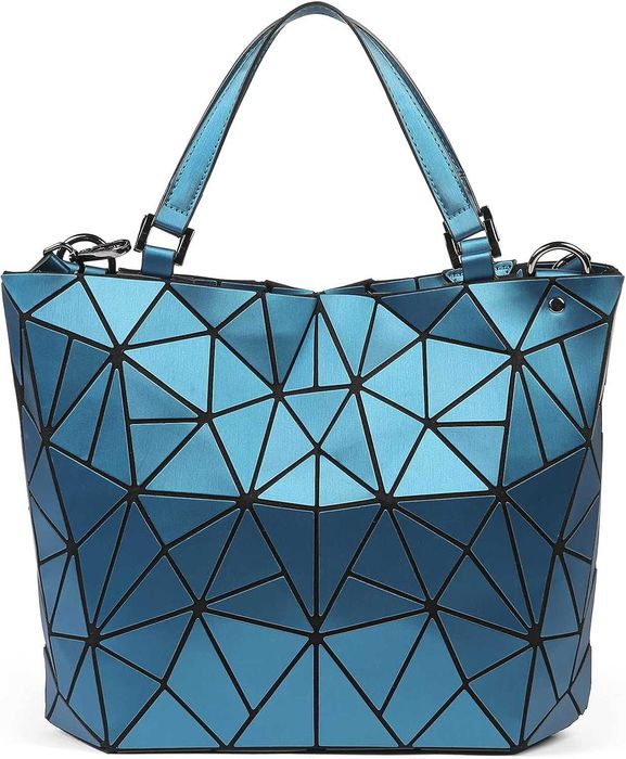 Нова геометрична 2025 лачена чанта