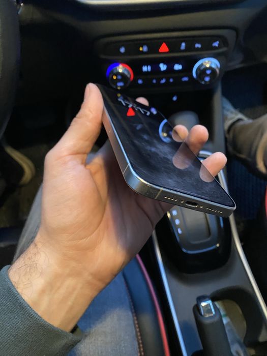 Iphone 15 pro max 256gb ideal